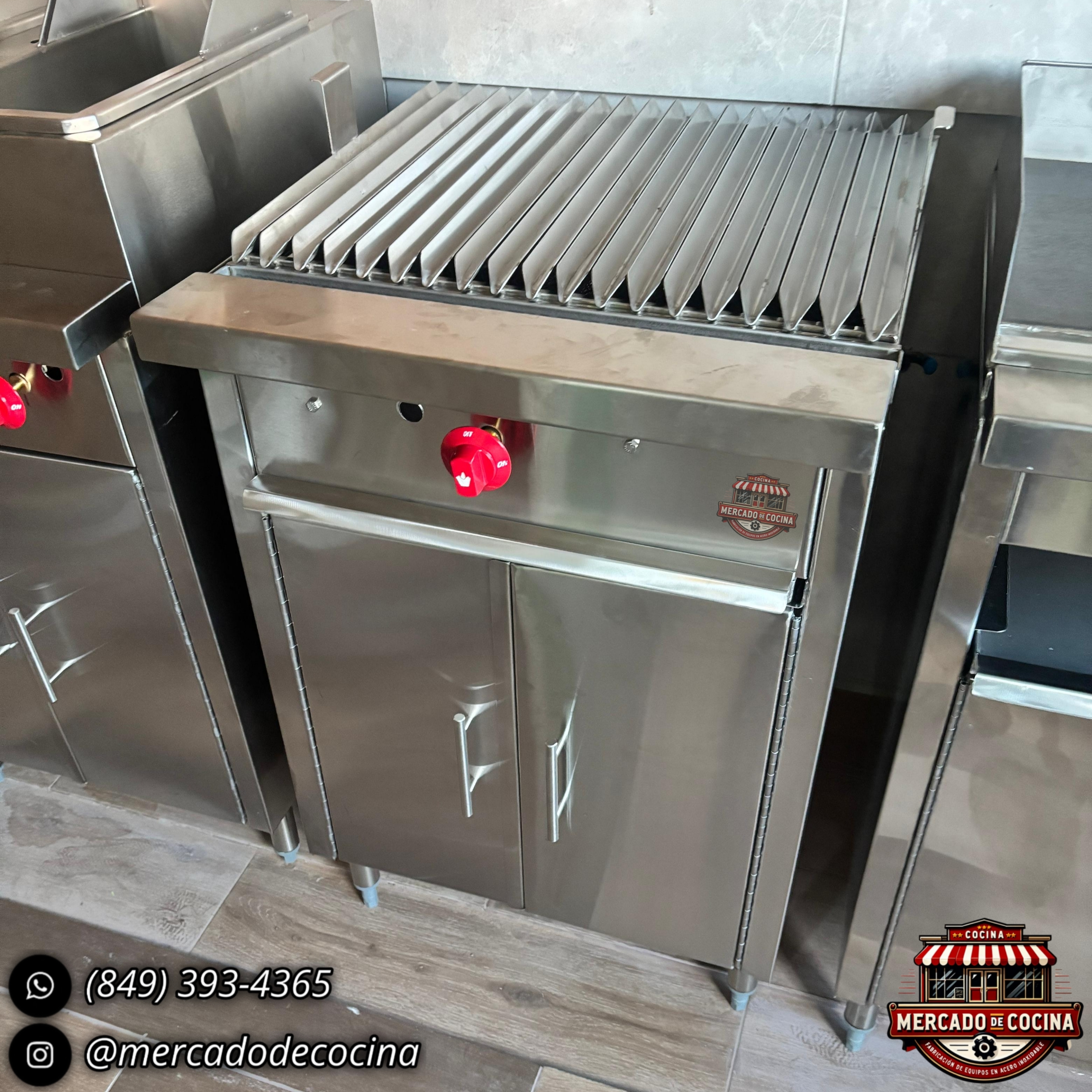Grill de asado 24" con gabinete cerrado