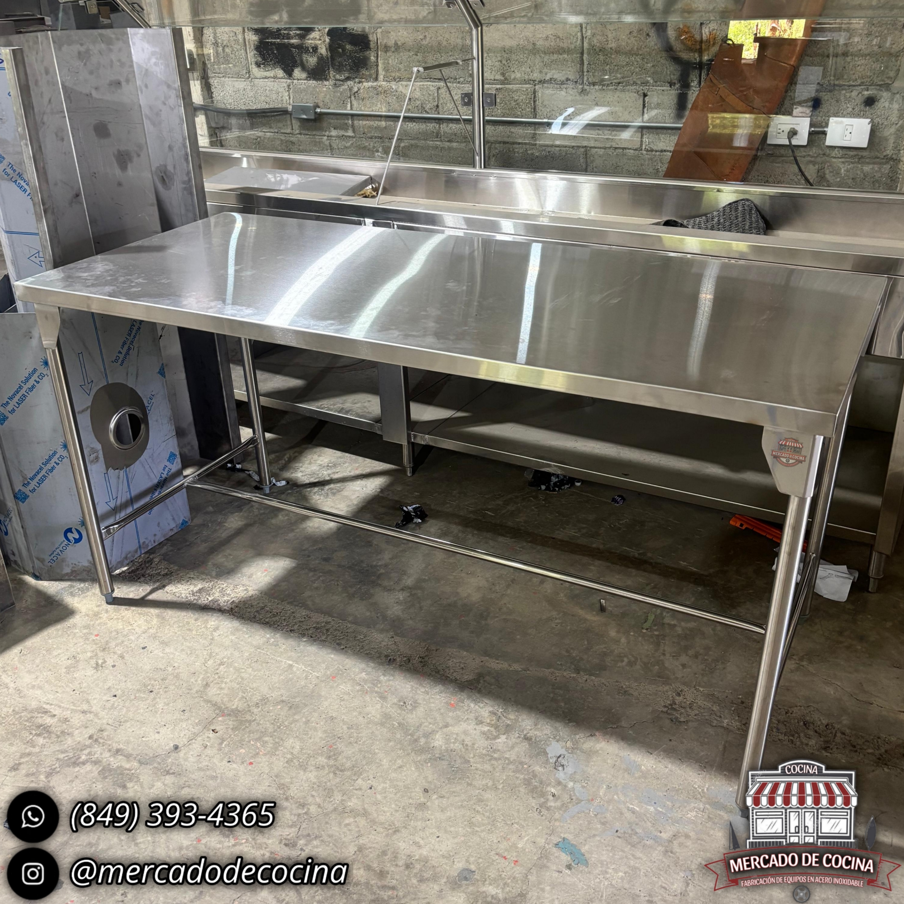 Mesa de trabajo (6'×2'Pie) sin entrepiso semi-PRO