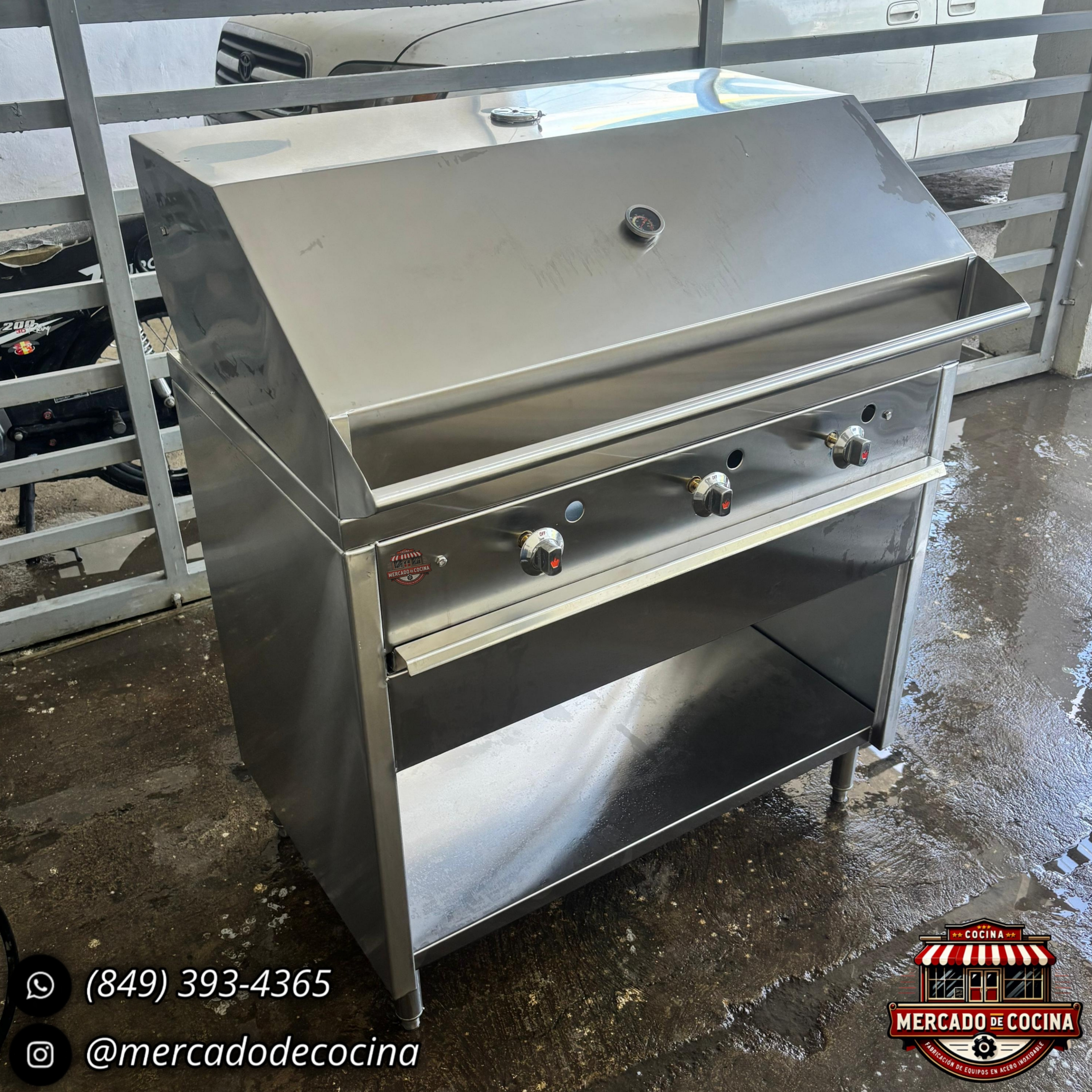 Asador BBQ de gas 40"con gabinete abierto